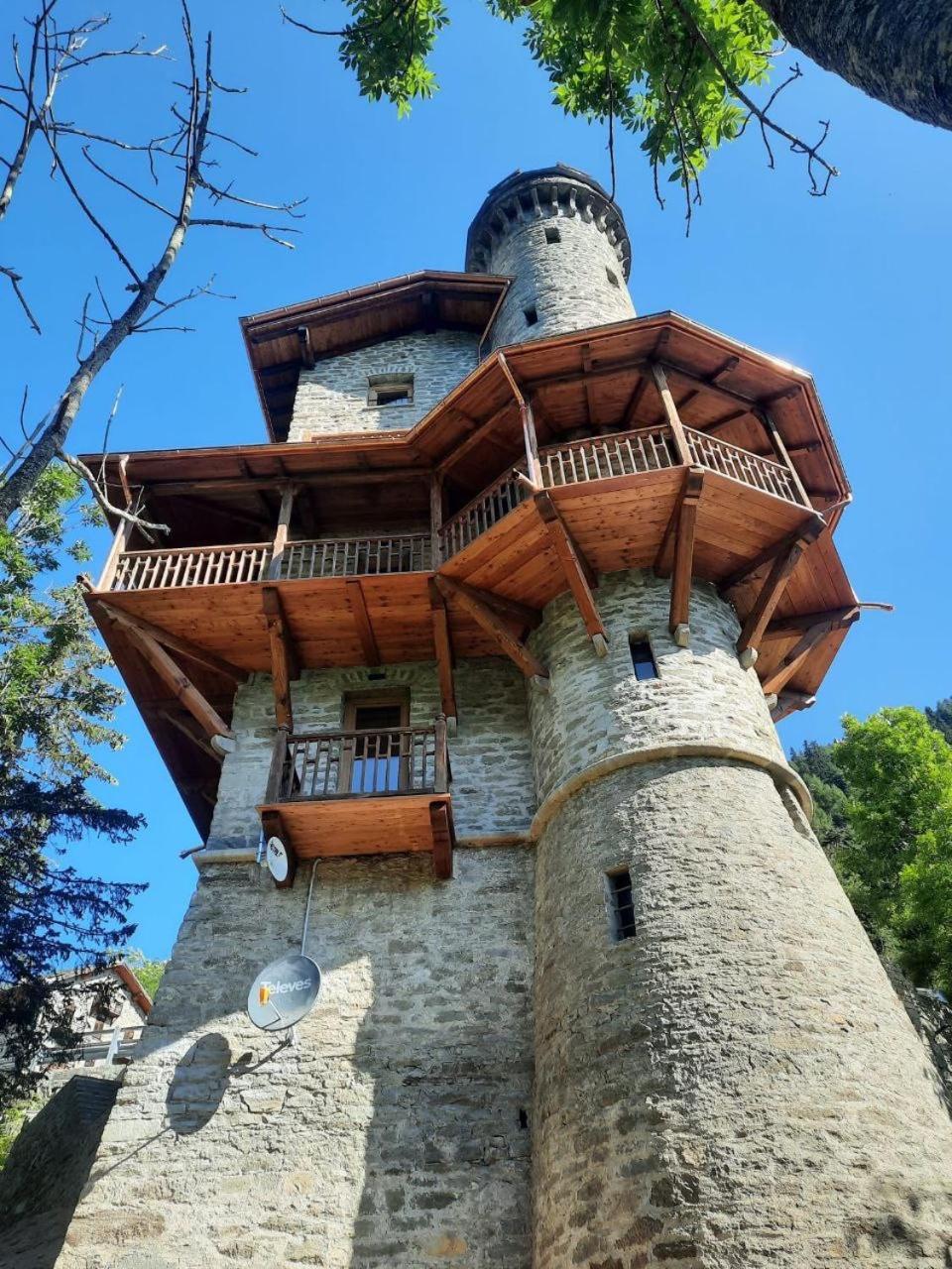 Il Castello Nel Bosco, Appartamento Torrente Champorcher Exterior photo